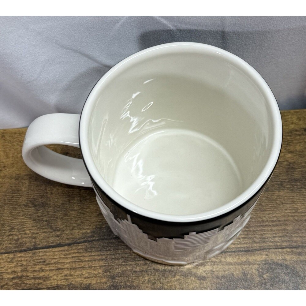 2012 Starbucks Collector Series New York City Relief Embossed Skyline Taxi Cab - Picture 3 of 5